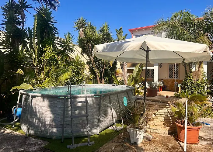Eleutheria Beach Villa By The Beach